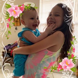 Meet your Posher, Raquel